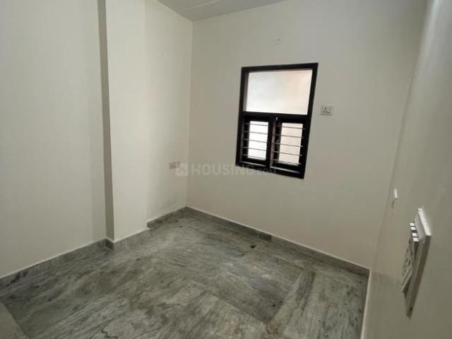 Flat for rent in North West Delhi, Deri
