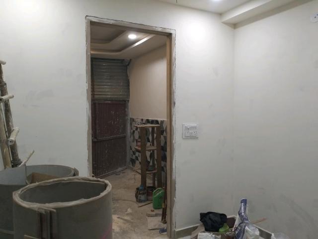 Flat for rent in North West Delhi, Deri