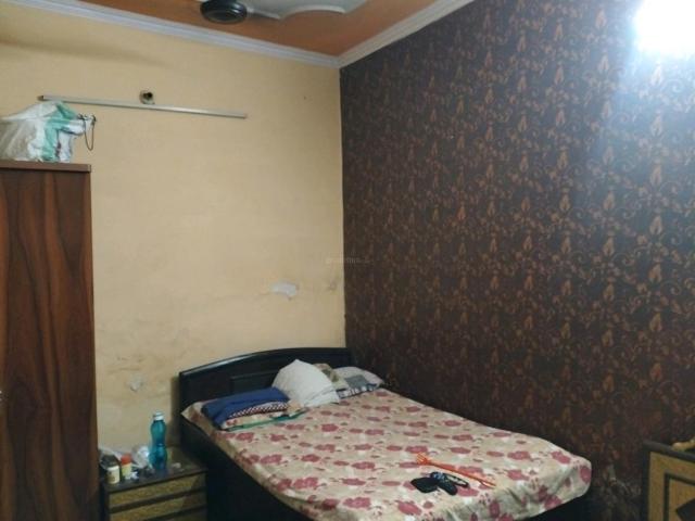 Flat for sale in North West Delhi, Deri