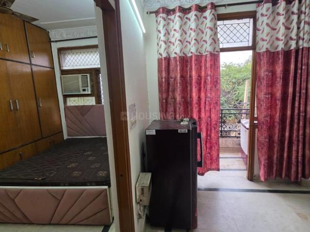 Flat for rent in West Delhi, Deri