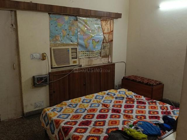 Flat for rent in West Delhi, Deri