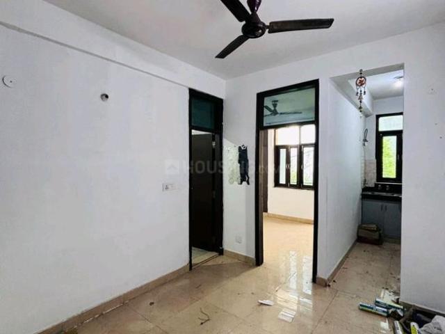 Flat for rent in South Delhi, Deri