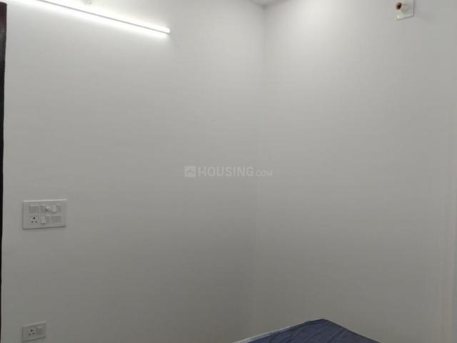 Flat for rent in South West Delhi, Deri