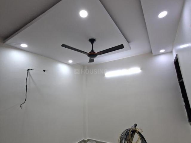 Flat for sale in West Delhi, Deri