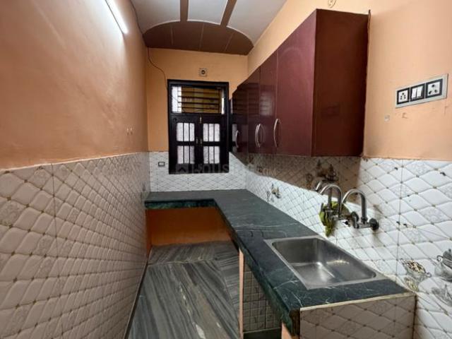 Flat for rent in West Delhi, Deri