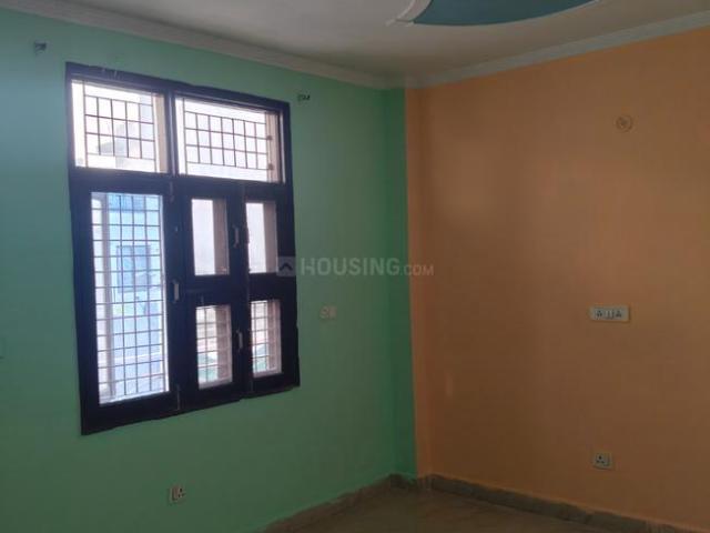 Flat for rent in Nawada, Delhi