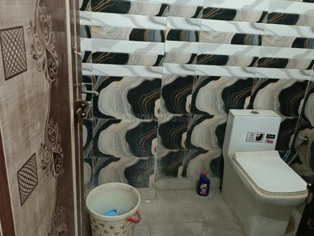 Flat for rent in Nawada, Delhi