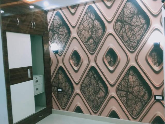 Flat for sale in West Delhi, Deri