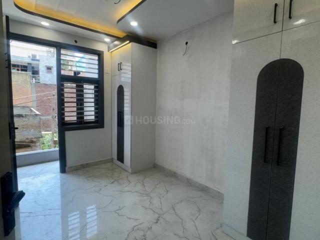 Flat for sale in West Delhi, Deri