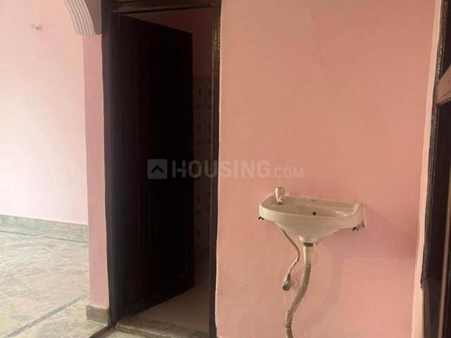 Flat for sale in West Delhi, Deri