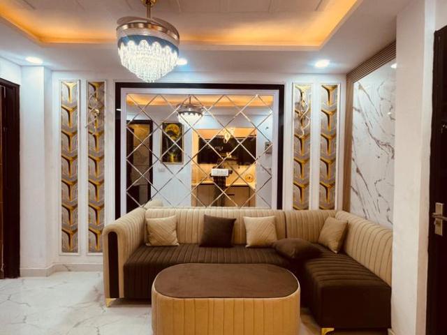 Flat for sale in West Delhi, Deri
