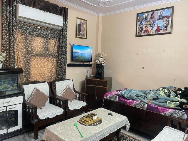 Flat for sale in West Delhi, Deri