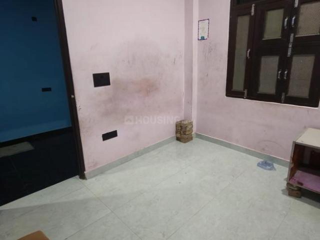 House for rent in Arjangarh Air Force Station, Delhi