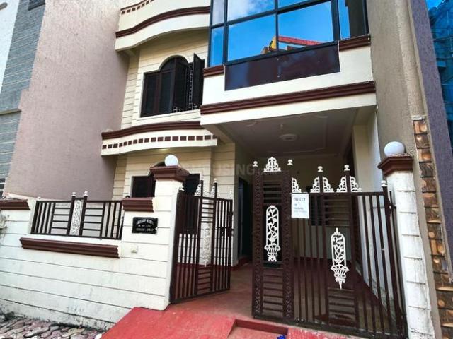 House for rent in Madya