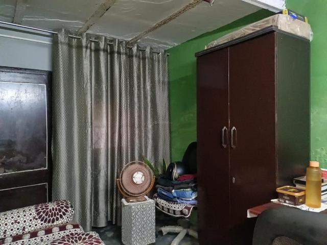 House for sale in Central Delhi, Deri