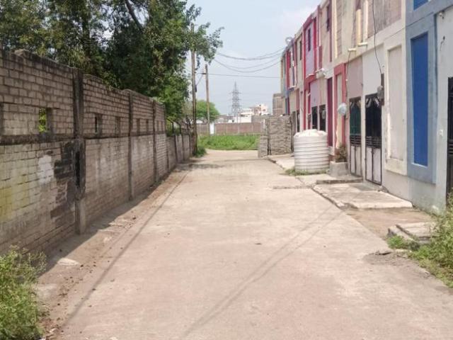 House for sale in Madya