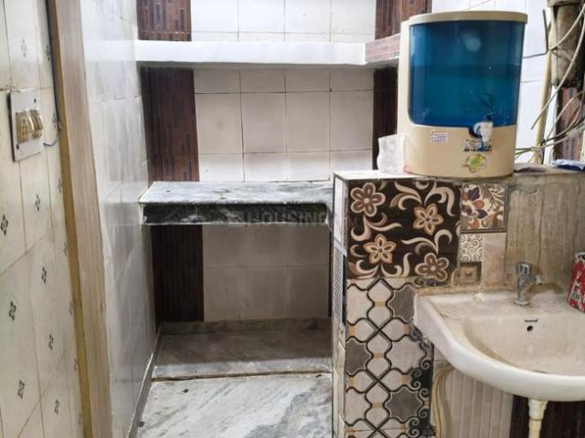 House for rent in West Delhi, Deri