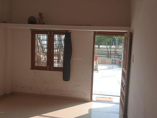 House for rent in Madya