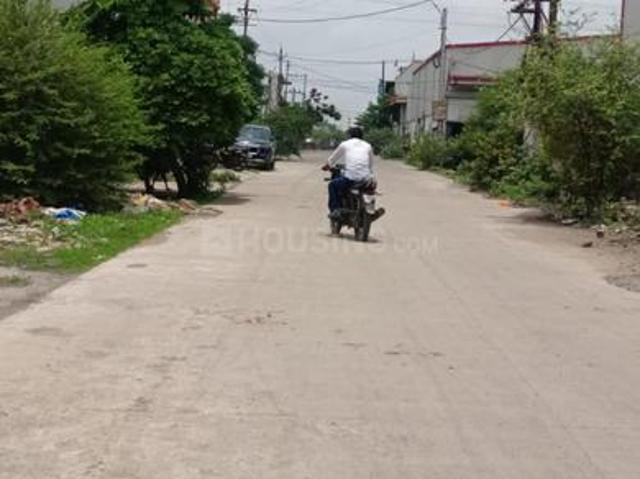 House for sale in Madya