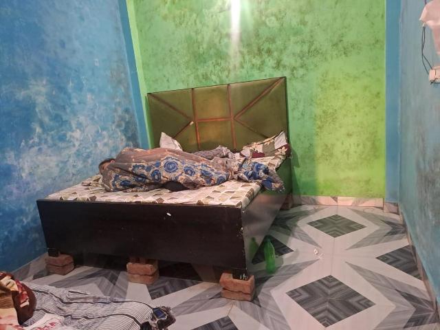 House for sale in West Delhi, Deri
