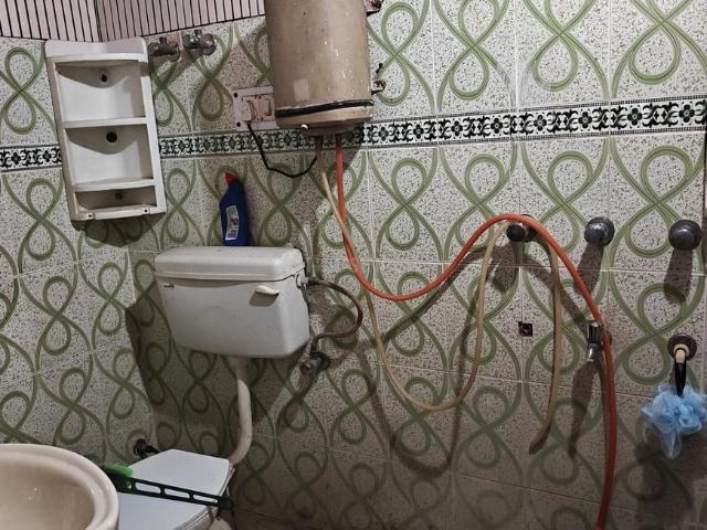 House for rent in West Delhi, Deri