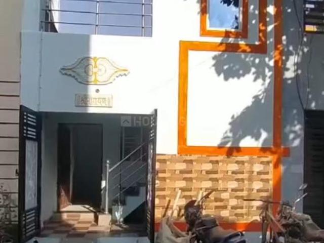 House for sale in Madya
