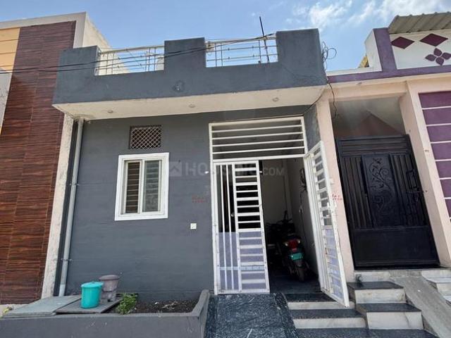 House for sale in Madya