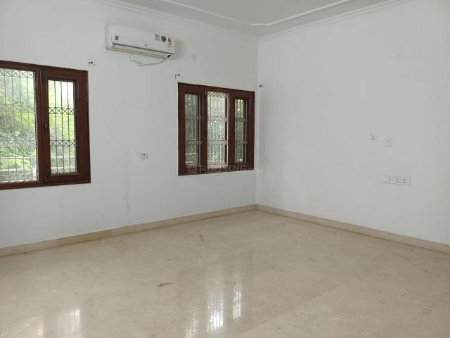House for rent in Sector 19, Noida
