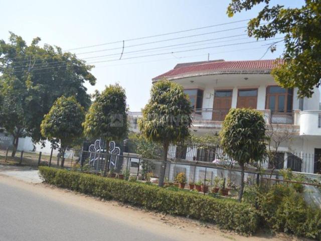 House for rent in Hariana