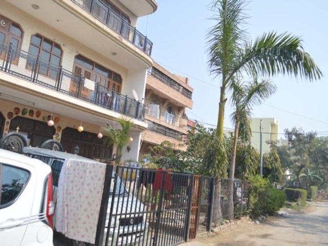 House for rent in Hariana