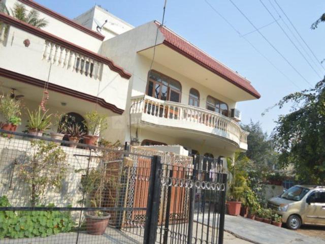 House for rent in Hariana