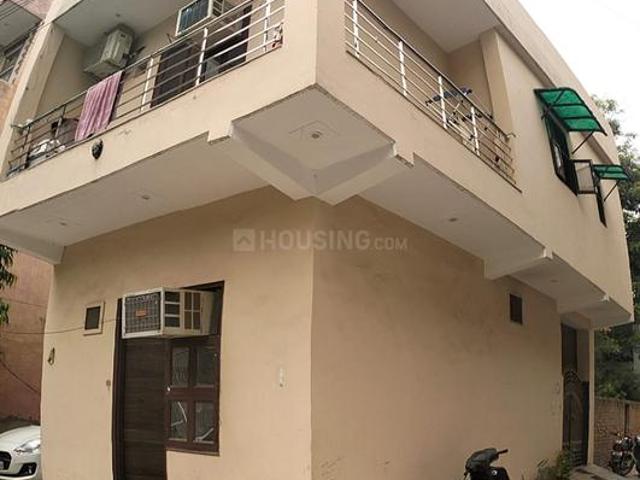 House for sale in Hariana