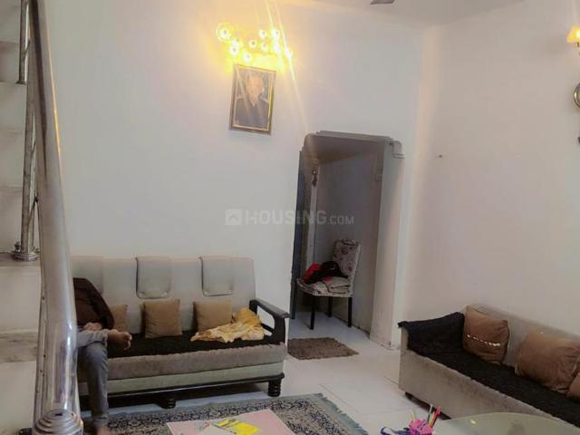House for sale in Madya