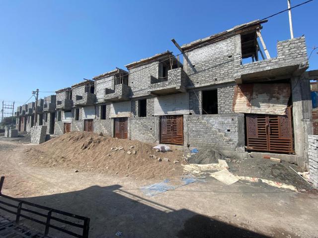 House for sale in Madya
