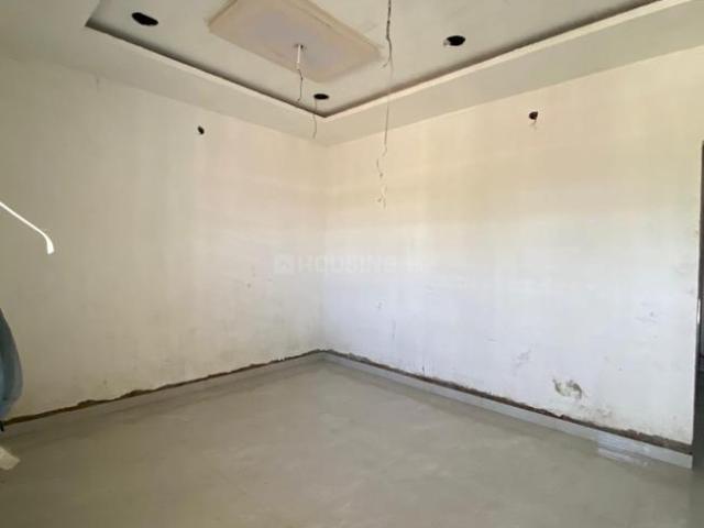 House for sale in Madya