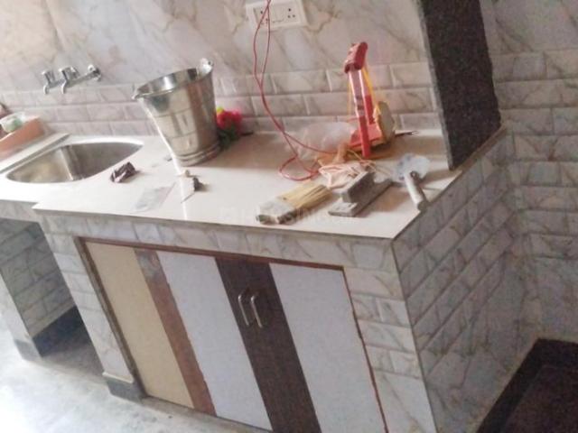 House for rent in East Delhi, Deri