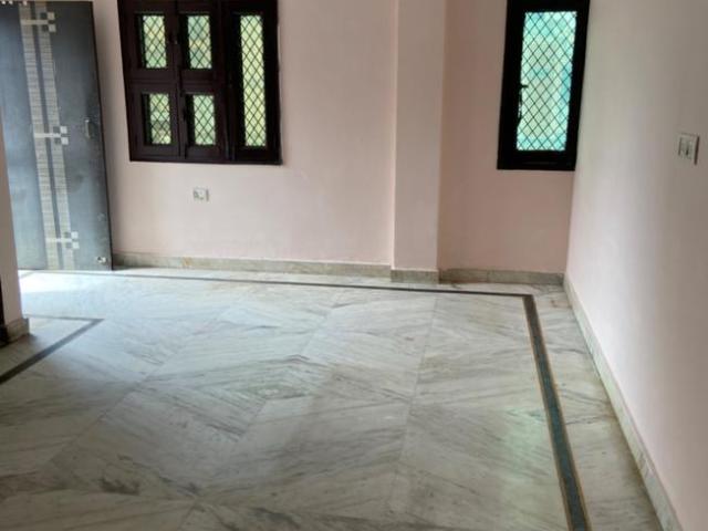 House for rent in West Delhi, Deri