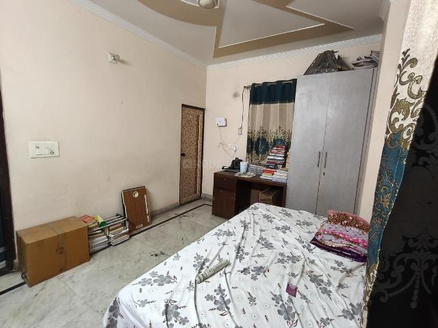 House for rent in West Delhi, Deri