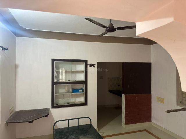 Villa for rent in Mathigiri, Hosur