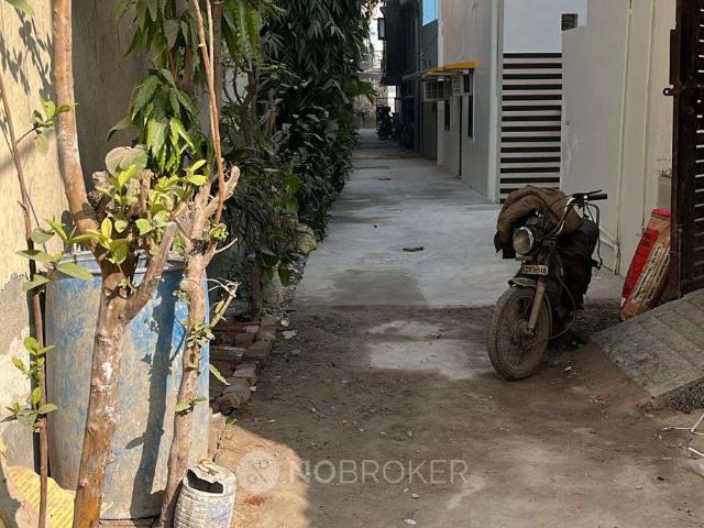 Property for rent in South West Delhi, Deri