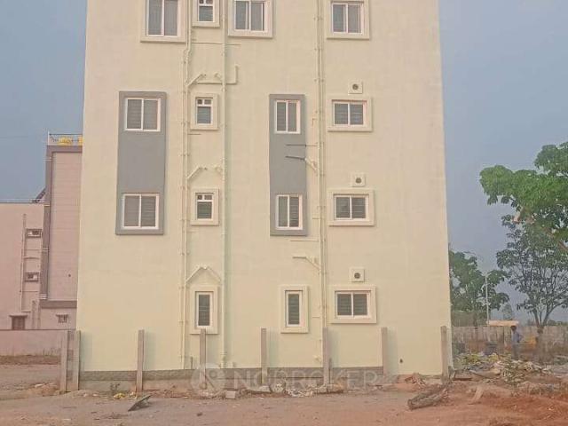 Property for rent in Kavade, Karnataka
