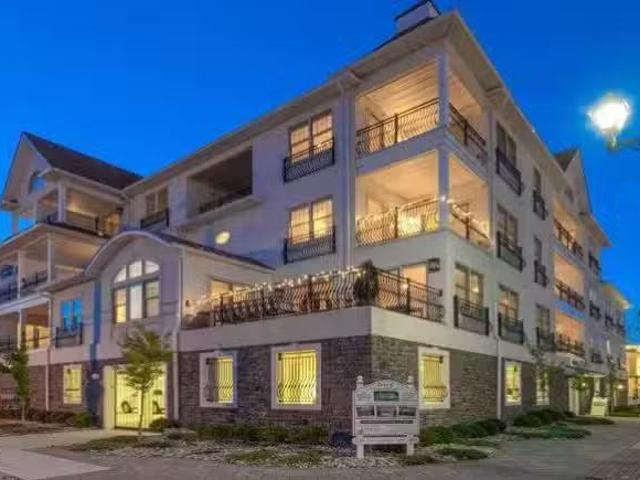 Condo for rent in Lakewood