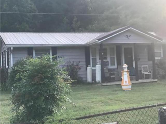 House for sale in Duffield, Scott County