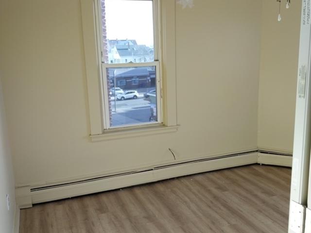 Apartment for rent in Bristol, Massachusetts