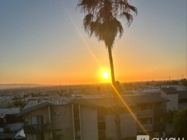 Apartment for rent in Signal Hill, California