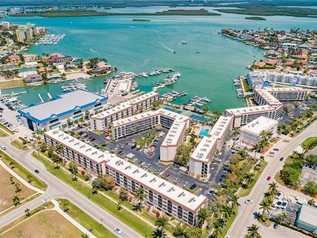 Apartment for rent in Marco Island