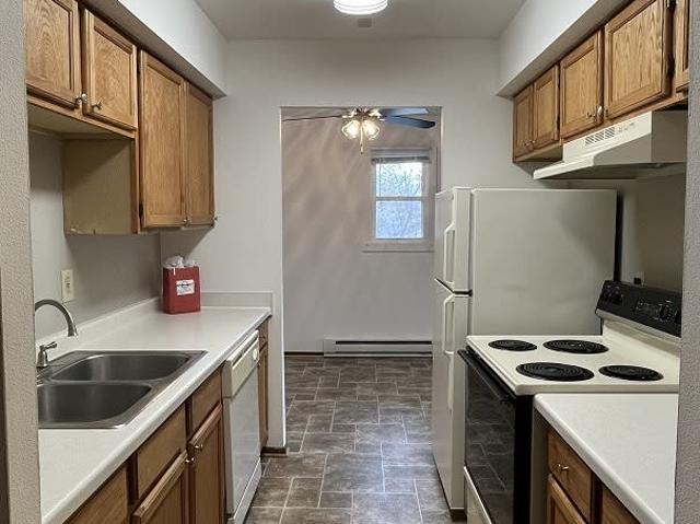 Apartment for rent in Hales Corners, Wisconsin