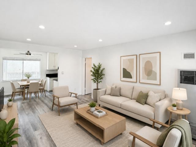 Apartment for rent in Canoga Park, California