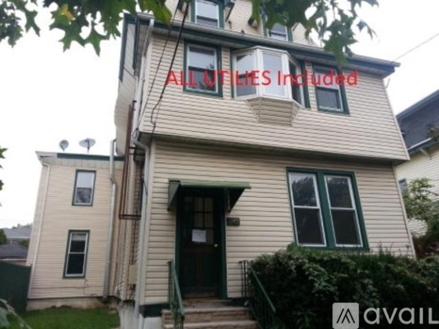 Apartment for rent in Elizabeth Apartment for rent in Elizabeth