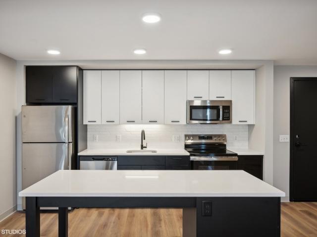 Apartment for rent in West Side, Ramsey